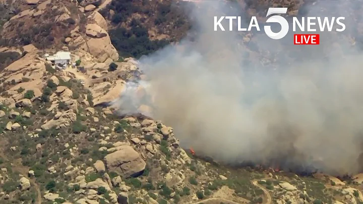 Shirley Fire burns between Simi Valley and Chatswo...