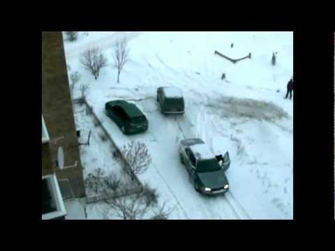 Audi A6 vs Lada Niva