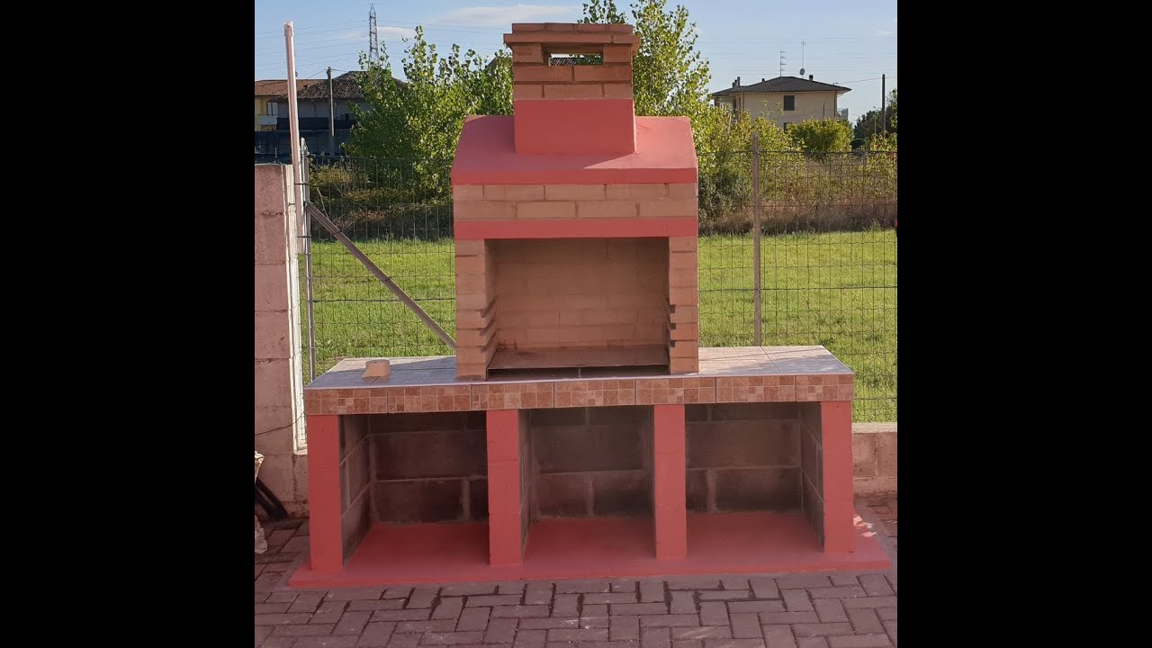 video su come costruire un barbecue in muratura