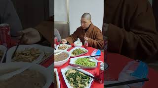 Giải Mã Sự Phong Phú Trong Bữa Cơm Chay Tại Nhà Chùa!