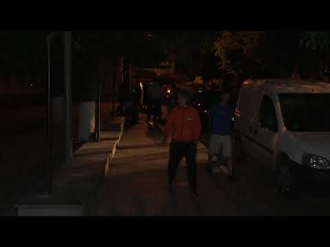 ბორჯომში, 1–ლ სკოლასთან ადგილობრივები არიან შეკრებილი