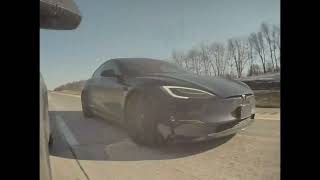 This is how Tesla Model S Plaid owners greet each other
