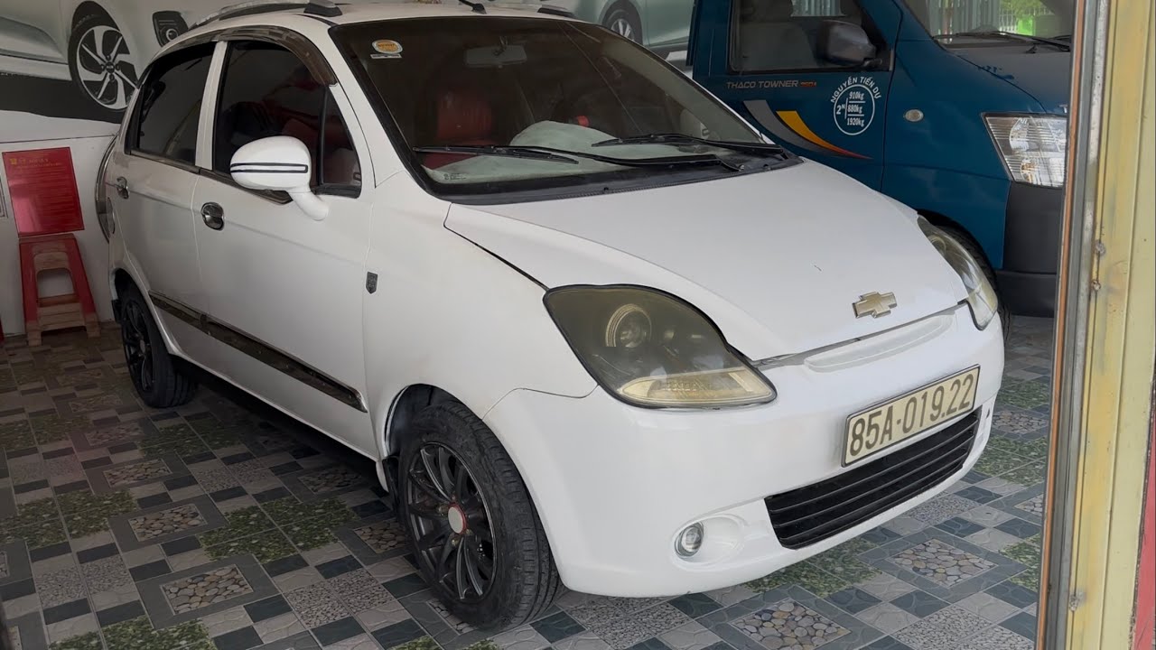 Đi đăng Kiểm chỉ còn một tem thôi nhé không còn sổ nữa rất gọn và hiện đại alo 0918683569