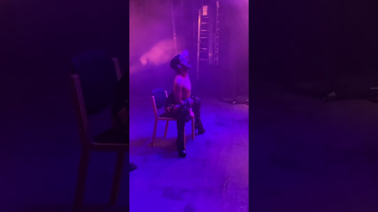 🔥Boylesque performer John Celestus making our audience scream for more!