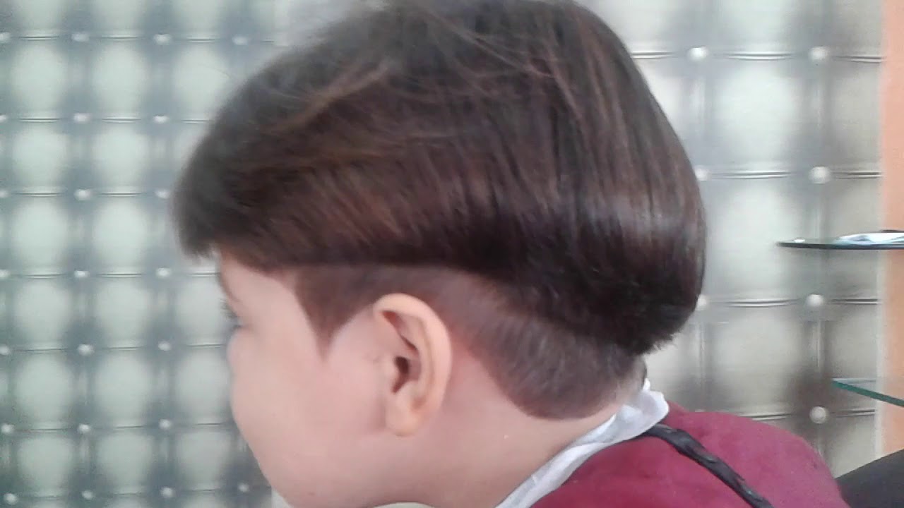 corte de cabelo infantil surfista