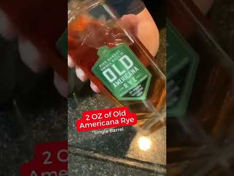 Bourbon Strawberry Tea🍓🥃