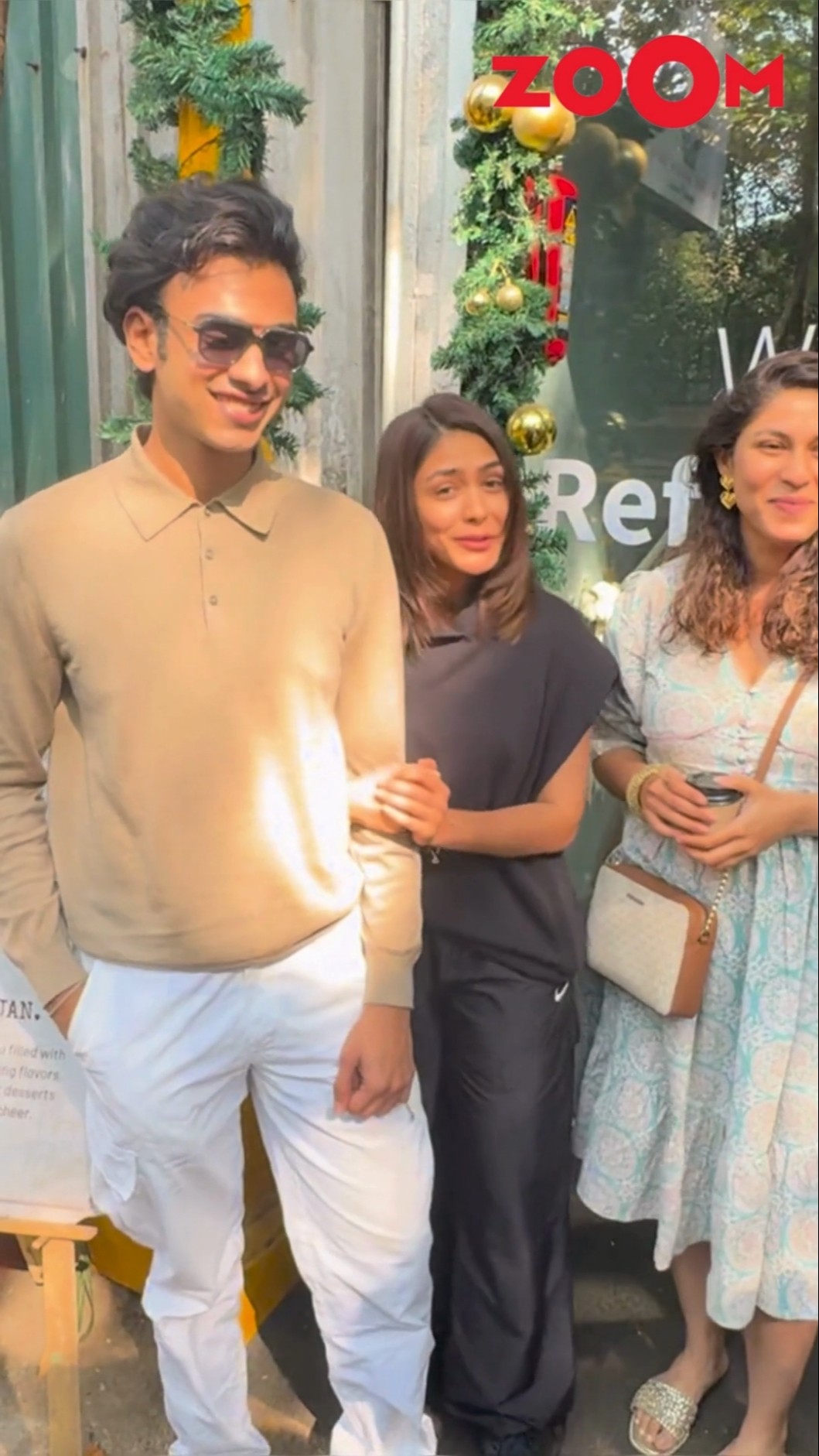 Mrunal Thakur's FUN BANTER with the paps, wishes them 'Happy New Year' #mrunalthakur #shorts