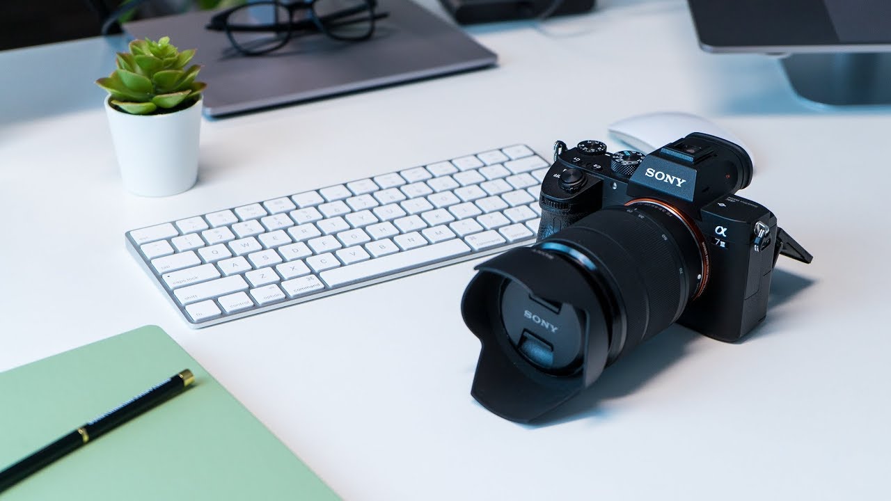 5 Things You NEED To Know Before You Buy The SONY A7III (Review) - YouTube