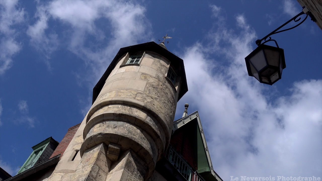 visite de L'échauguette rue de Loire à Nevers : un témoin de l'histoire médiévale de la ville