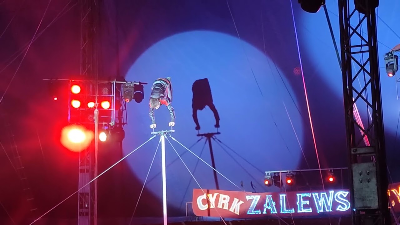 Cyrk Zalewski 2026 - maszt pionowy