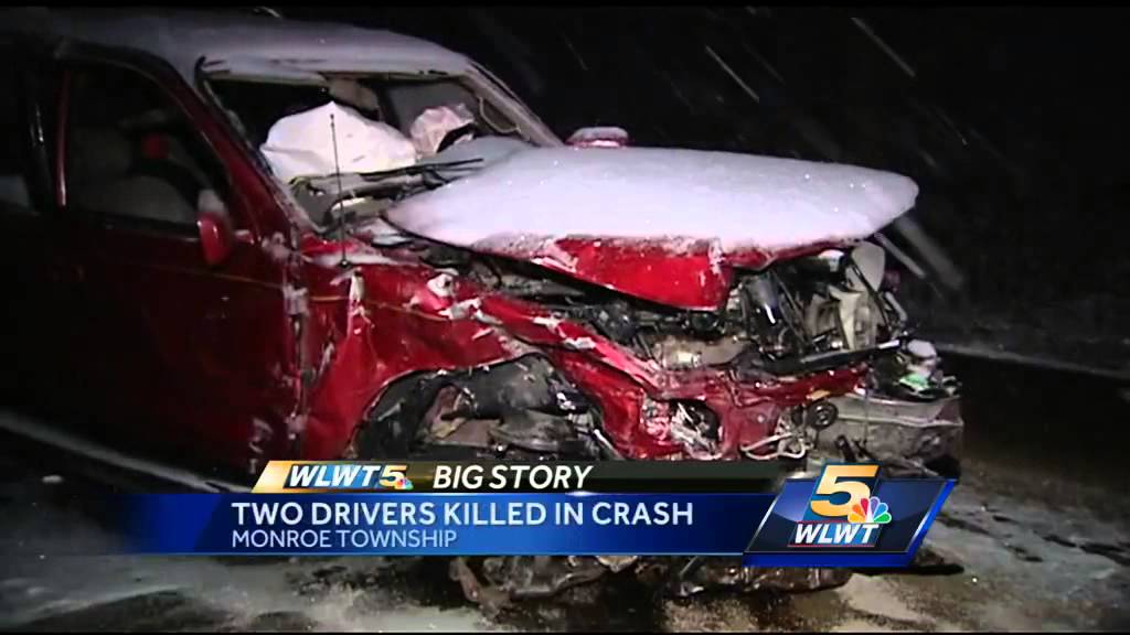 Both drivers killed in two-car crash - YouTube
