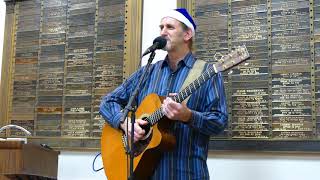 Stuart Markus Performing To Life L'Chaim at Congregation Beth Israel