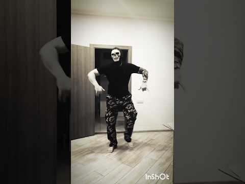 Охотник на монстров тоже умеет... 😱👻 #фильм #сериал #мистика #косплей #callofduty #моменты #момо