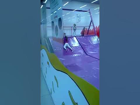 Батут центр. - YouTube