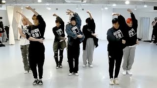 ATEEZ - 'HALAZIA' Dance Practice Mirrored Resimi