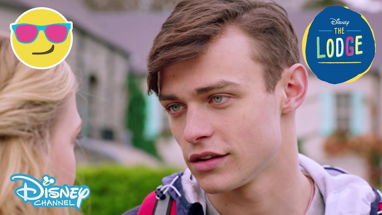 The Lodge | Sneak Peek: Skye's Award | Official Disney Channel UK