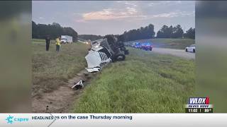 18-wheeler overturns on Highway 98 in Greene County, causing traffic backup