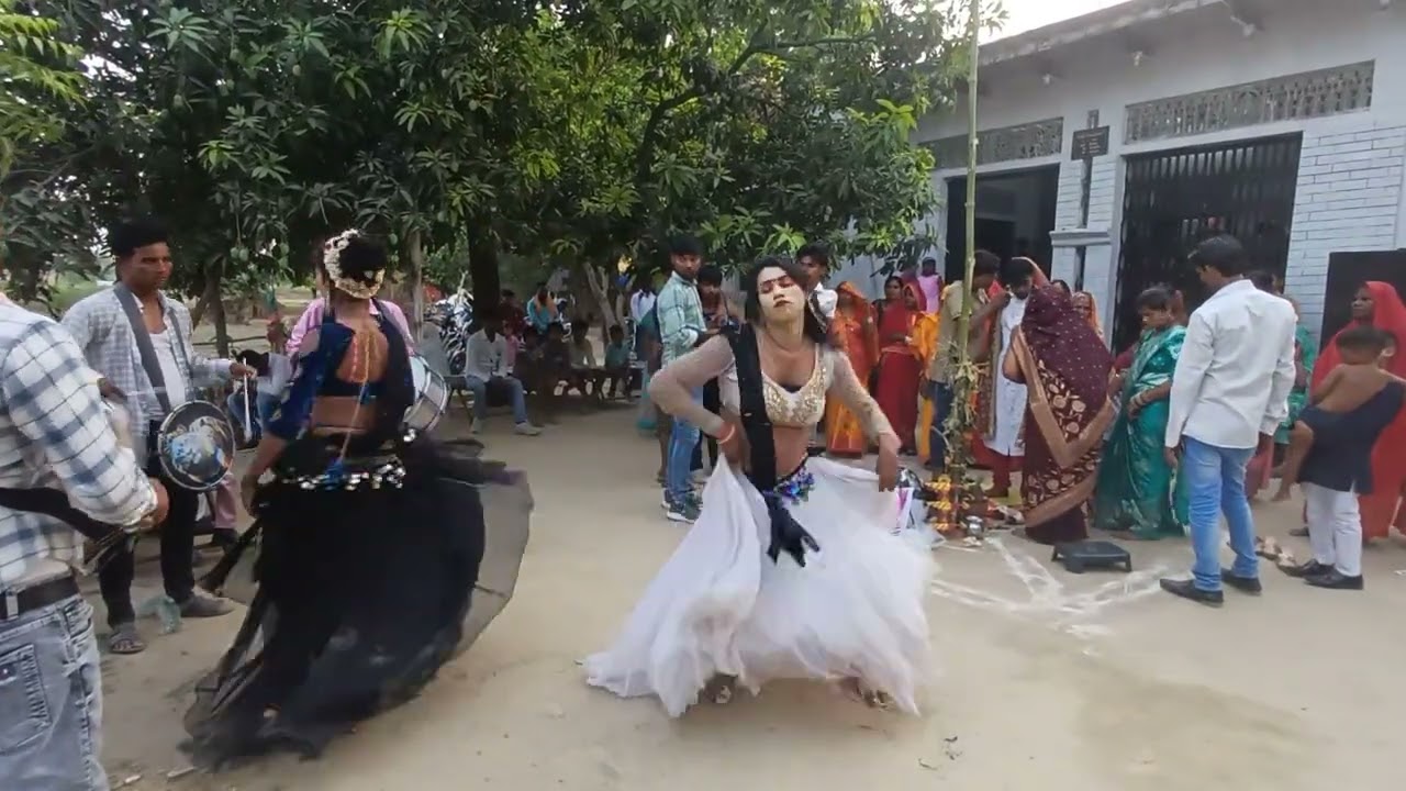 वायरल डांसर राम स्वरुप का एक और धमाकेदार डांस बैंड बाजा और बारात विदाई का