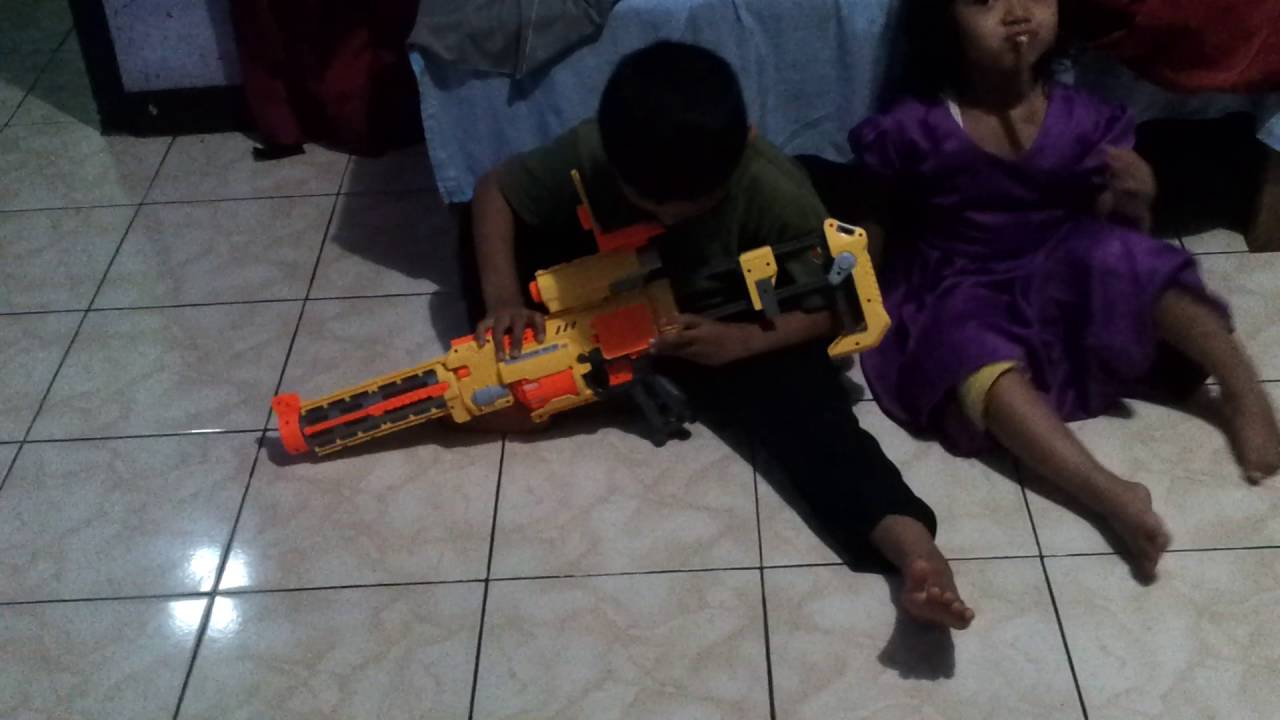 Senapan mainan anak - YouTube