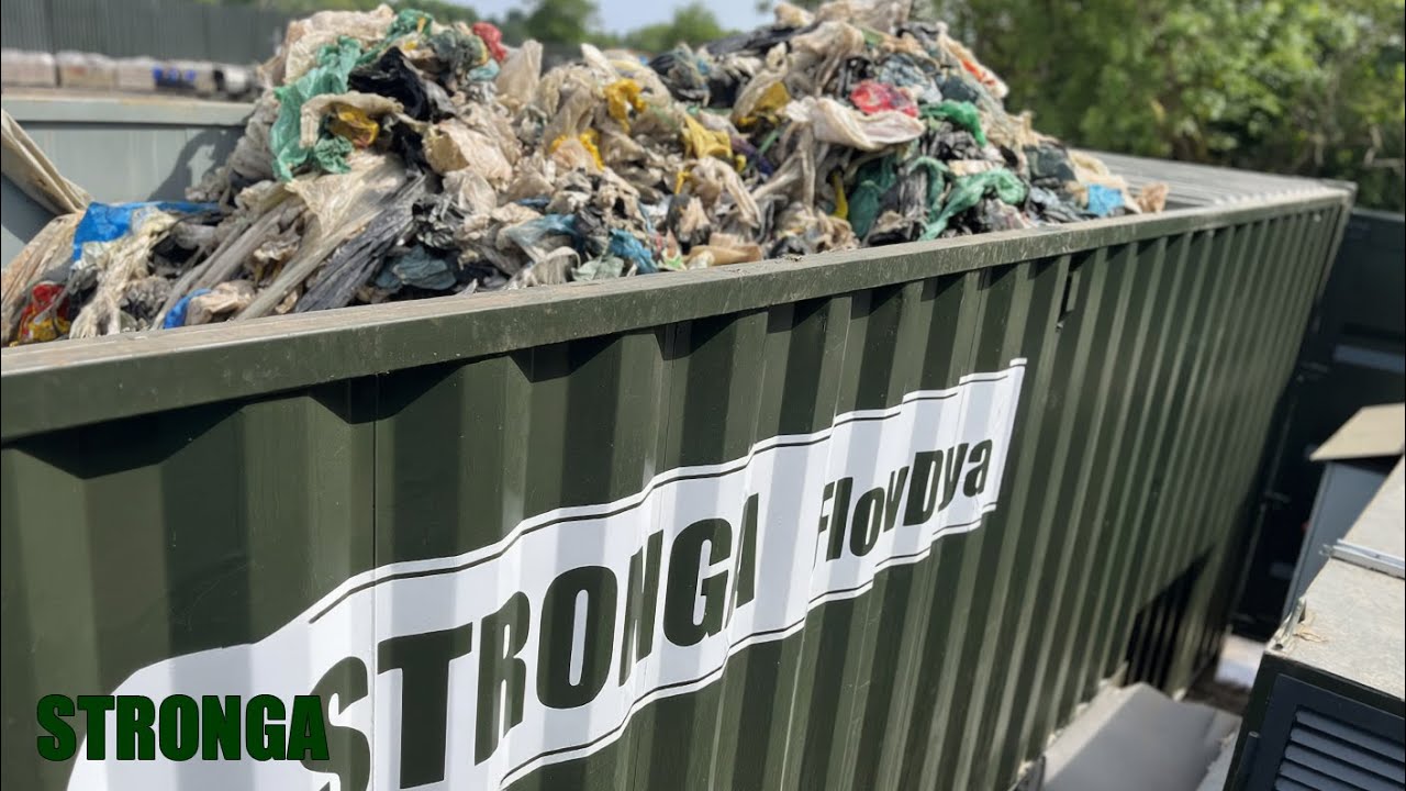 Vorbereitung von Kunststoffabfällen für die Pyrolyse; mit Stronga