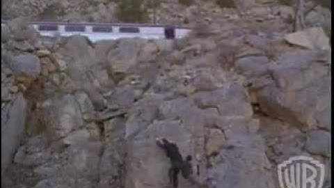 Under Siege 2: Dark Territory - Original Theatrical Trailer