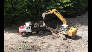 Buying and fixing an excavator: Samsung 130