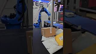 Picking Robot With Active Roller Conveyor At Parcel Post 2023