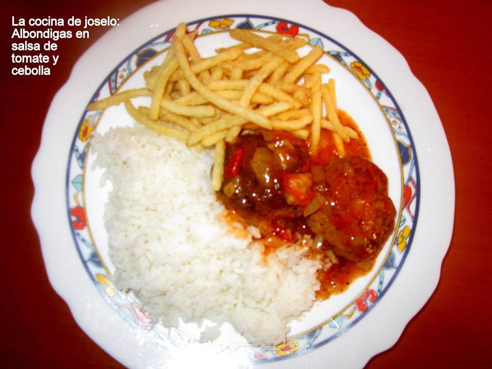Albondigas Con Salsa De Tomate Spanish Style Meatballs Recipe Albondigas Con Salsa De Tomate Spanish Style Meatballs Recipe