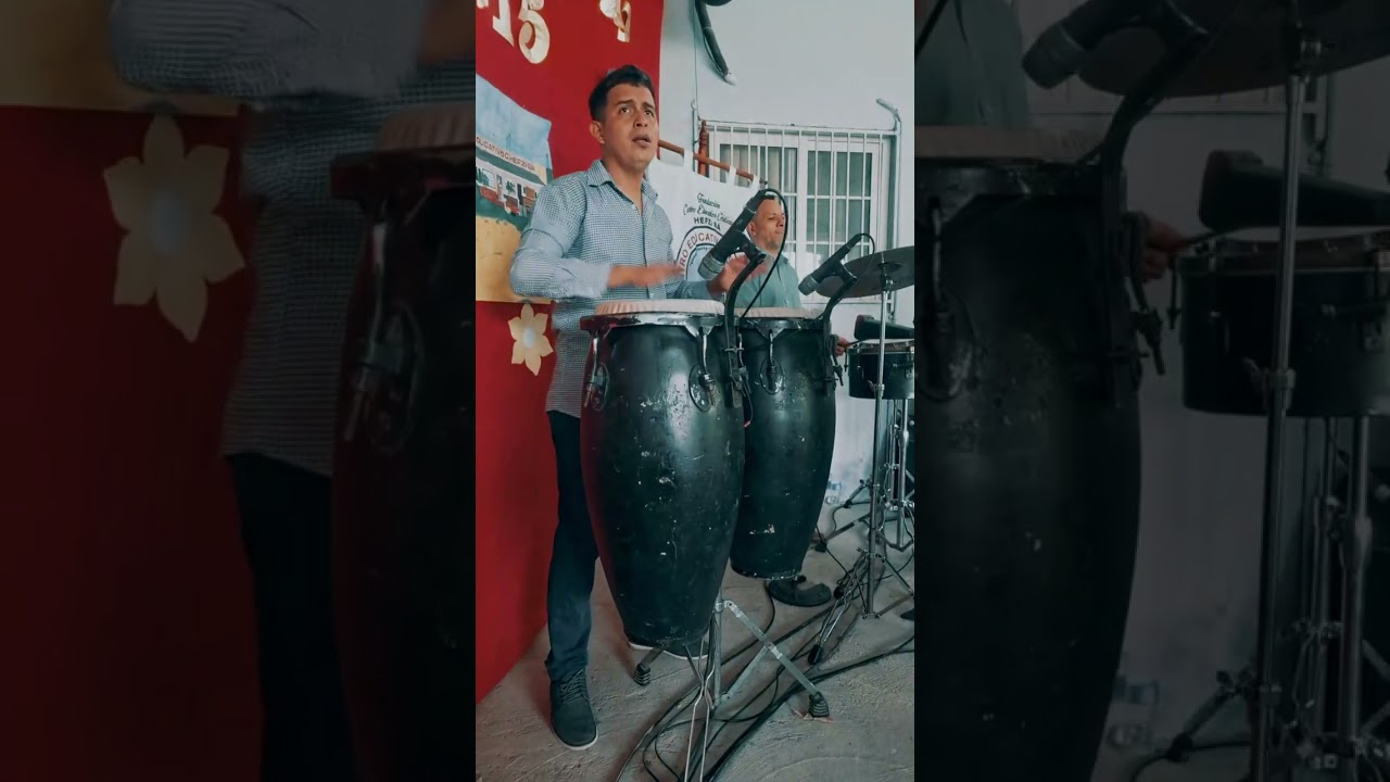 TOCANDO CONGAS JUNTO A INSPIRACIÓN DIVINA TEMA LA BENDICION DE MI FAMILIA