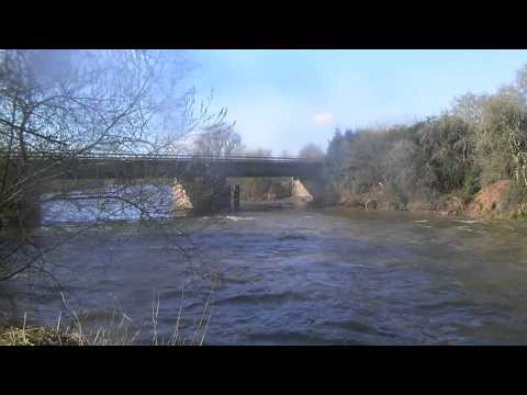 FIVE STAR SEVERN BORE AT OVER BRIDGE,GLOUCESTER 210315