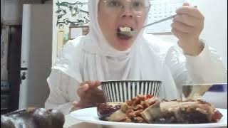 Marmingantoso mari kita mangan soto ayam bakso