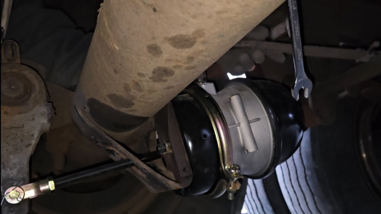 How to change a brake chamber YouTube