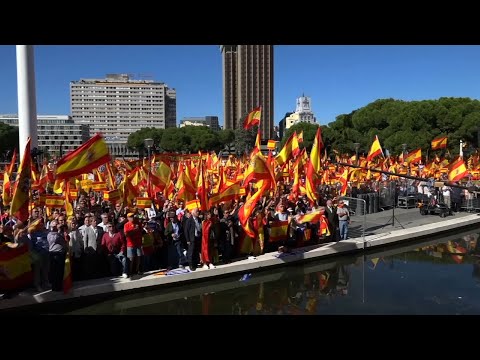 Raw: Unionist Rally Against Catalan Independence