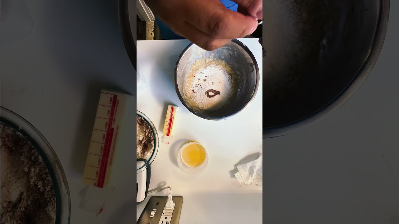 From that sad store-bought slice to THIS golden homemade banana bread 🍌🔥