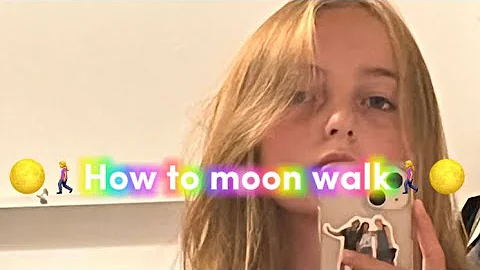 How to moon walk! MY FIRST VIDEO