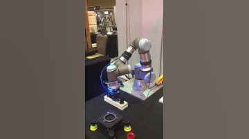 piCOBOT® on Universal Robot at 2018 CRAV - Piab
