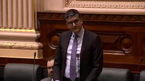 Victorian MP Gary Mass seconding the motion of con...