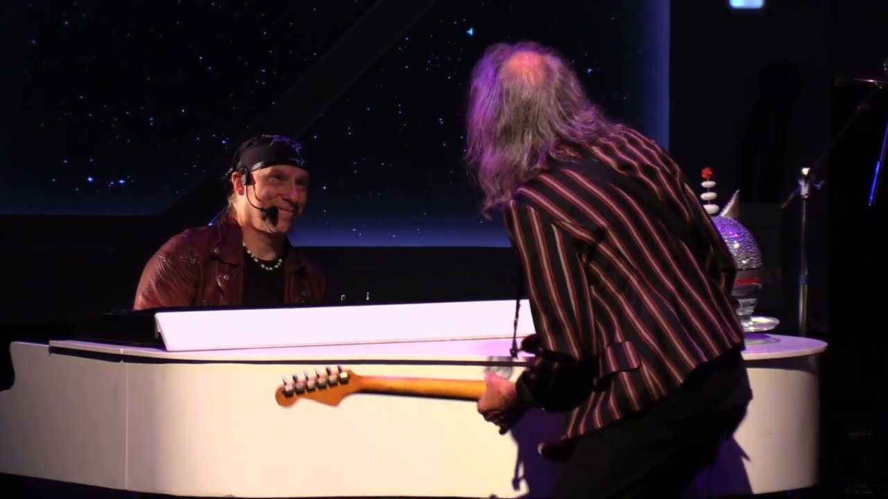 Ver Cats in Space - 2023 Bracknell "Scars" - Dean and Andy. en YouTube Ver Cats in Space - 2023 Bracknell "Scars" - Dean and Andy. en YouTube
