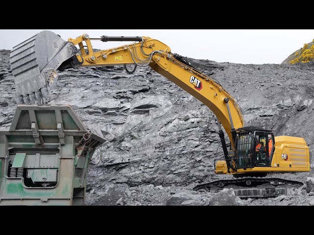 Next Gen Cat 352 Excavator 8K - YouTube