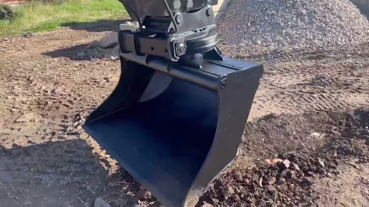 GRB-12-R Rotating 360° Scandinavian Excavator Grading Bucket - 12-16 Tonne