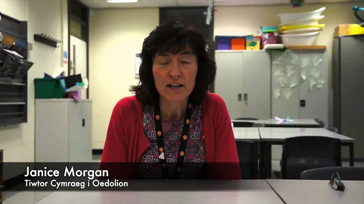 Gwobr Shwmae Sir Benfro yn Dysgu - Claire Orr
