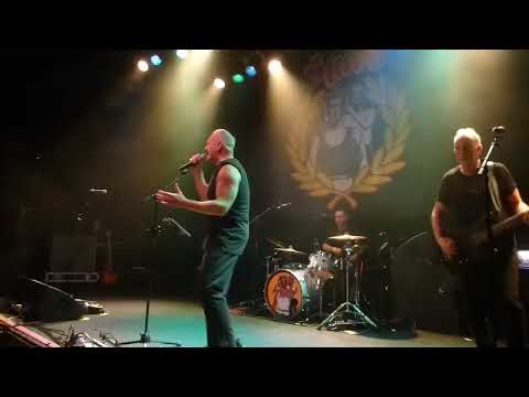 Skids - Into