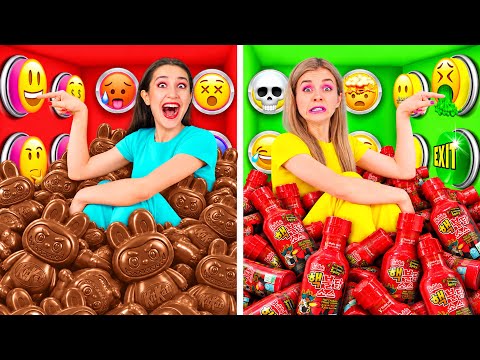 1000 Mystery Buttons Challenge Only 1 Lets You Escape | Funny Food Challenges by PaRaRa