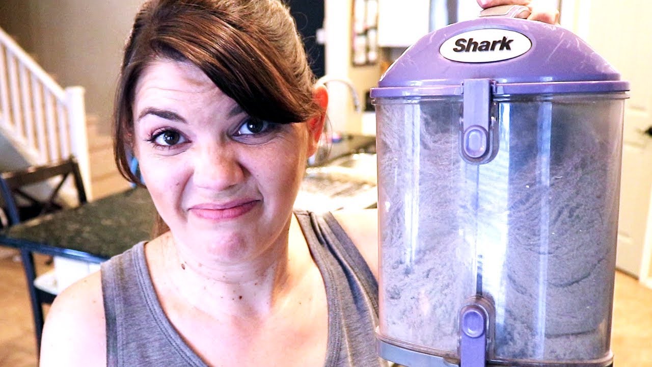 FLOOR CLEANING CHALLENGE // SPEED CLEANING ROUTINE // STAY AT HOME MOM