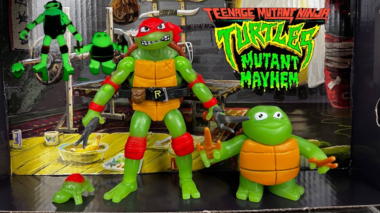 Teenage Mutant Ninja Turtles Mutatin' Raph Action Figure