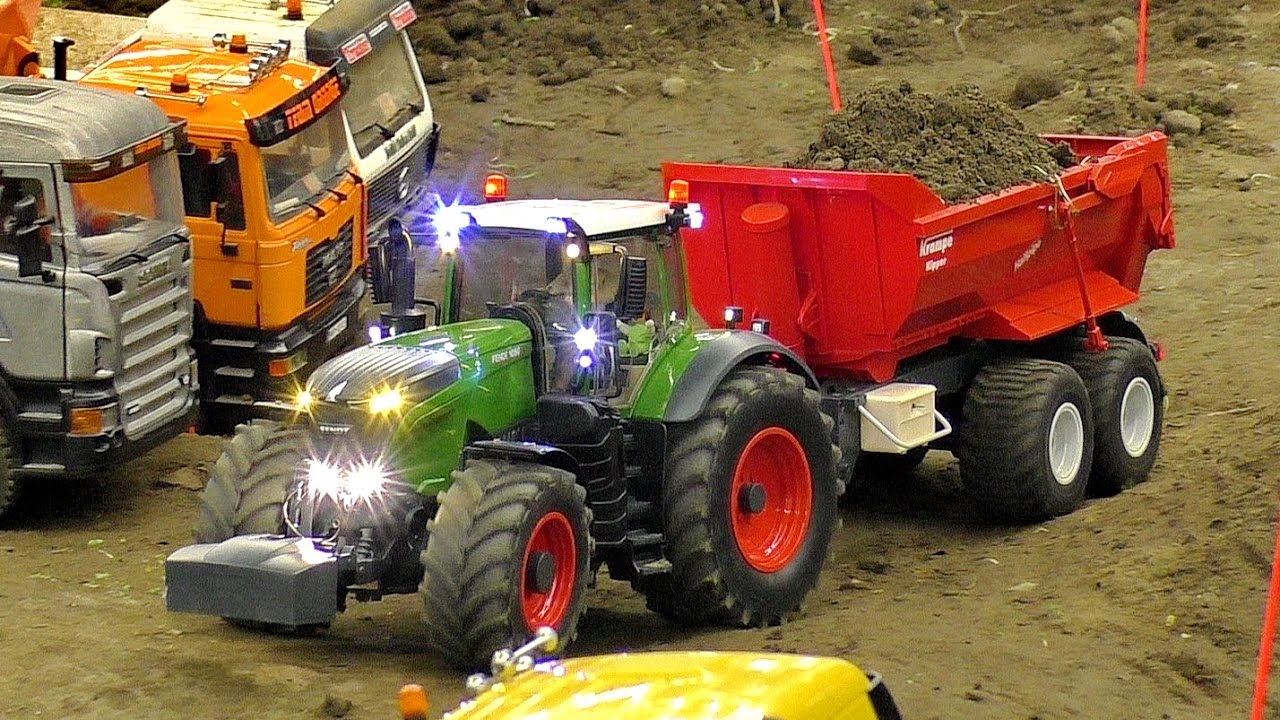 MODEL TRACTOR FENDT 1050 