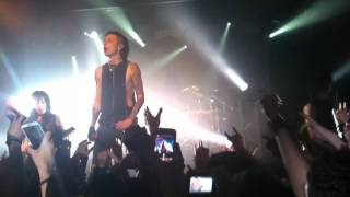 Black Veil Brides 'Nobody's Hero' Live @ Barcelona