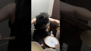 새로운 내모습을 보여주지‼️🔥🤟 떨리거나 긴장될때 용감햐 헤드벵잉으로 쓸어버려주겠어‼️🔥🥁 싸이의 뉴페이스를 락버젼으로 뿌셨습니다‼️😁재밌게봐주세요😊