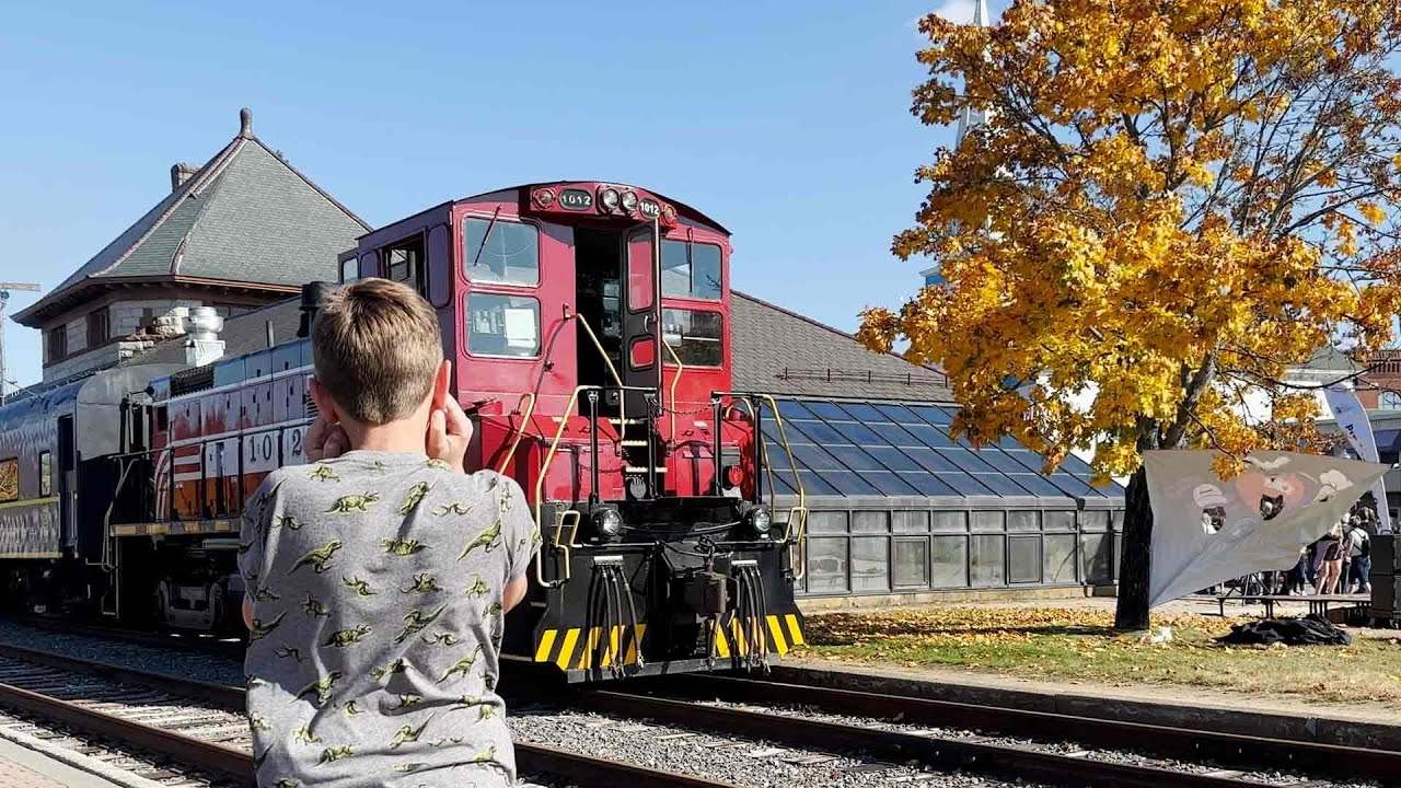 Hobo Railroad in Laconia, New Hampshire - YouTube