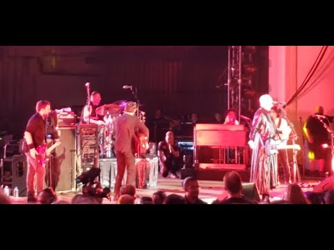 Smashing Pumpkins performed their 30th anniversary on Aug 2nd w/ guests + setlist